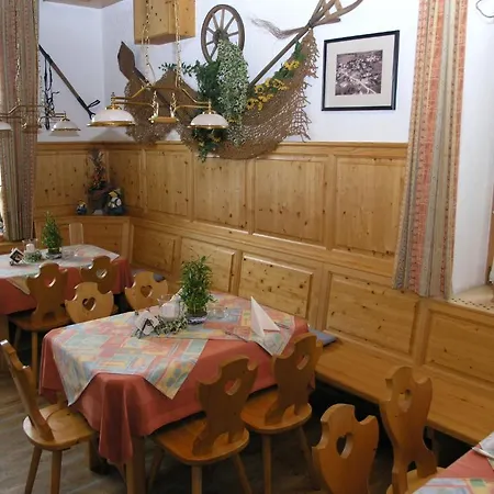 Landgasthof Und Forchhammer 2* Pliening
